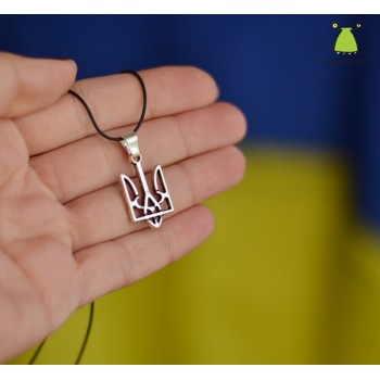 Кулон "Герб України. Тризуб 25*15 мм". Каучуковий шнур